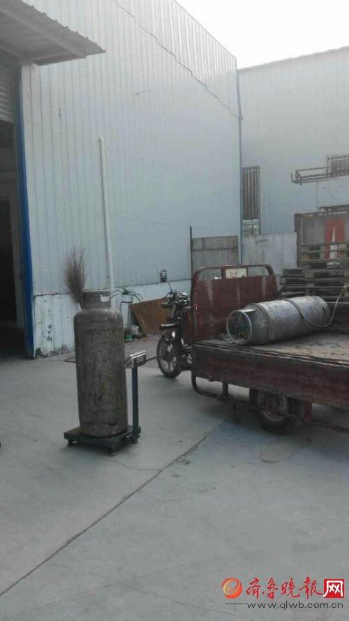 消防隱患零容忍 濟南一食品廠因未設室內消火栓與違規存放液化氣罐被查封